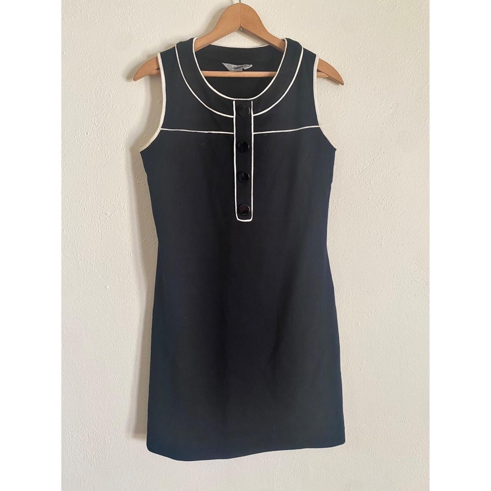 Elegant Black Sleeveless Dress